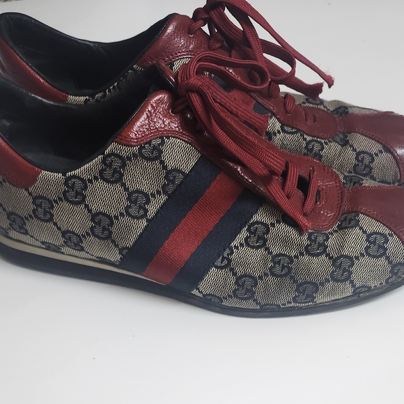 Gucci Red and Beige Monogram Lace-Up Shoes - Picture 1 of 10